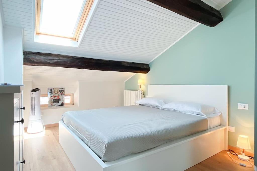 Appartamento Nest On The Roofs - Affitti Brevi Italia Lecco Esterno foto
